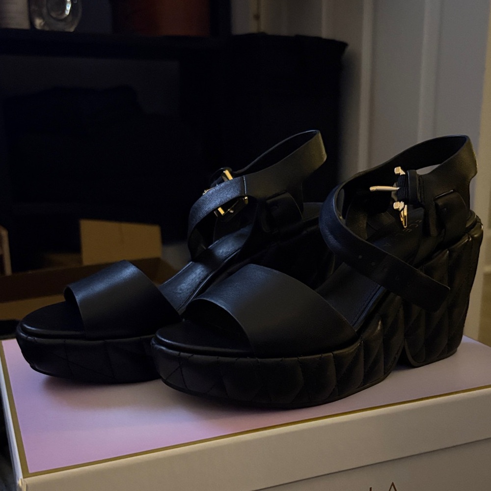 Cecelia New York Black Platform Sandals - Picture 3 of 5